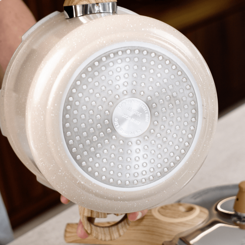 Imagem 3 do produto Panela de Pressão com Indução Brinox Pressure Antiaderente Ceramic Life 4,2 Litros Areia