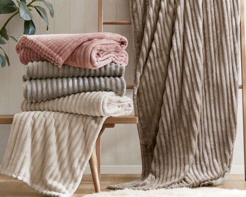 Última imagem em  miniatura do produto Cobertor Queen Corttex London Bege