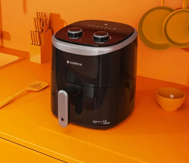 Imagem 2 do produto Fritadeira Elétrica Cadence FRT420 1350W 4,2 Litros Preto 220V
